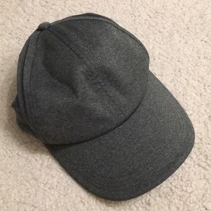 Golf Hat Grey Stretch Fabric Bright Trim Cap